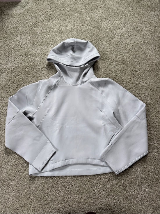 Tops - LULULEMON Light Blue Grey Doftstreme Cropped Pullover Hoodie  4/XS